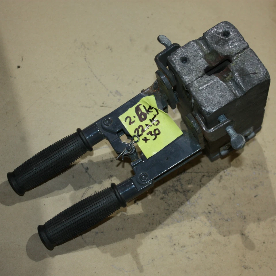 Erico Cable to Cable Copper Thermite Graphite Welding Mold handle clamp HXU5050 - Image 1 of 4