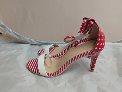 Cherry Red Polka Dot White Striped Pinup Strappy Heels Size 6-Brand New - Изображение 1 из 4