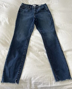 Good American | SZ 10 (30) | GOOD LEGS | RAW CHEWED HEM blue653 EUC - Picture 1 of 8