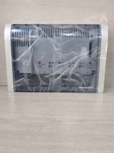 HONEYWELL XL1000C50 Excel Web BACnet Controller - Picture 1 of 9