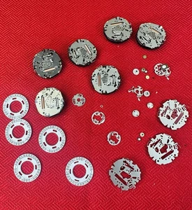 Seiko 8F32A Quartz Movements Parts Lot Perpetual Calendar JAPAN 6 Lot 8F32 - Bild 1 von 10