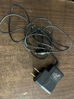 Plantronics  Switching Adapter SSA-5W-05 US 050018F - Image 1 of 4