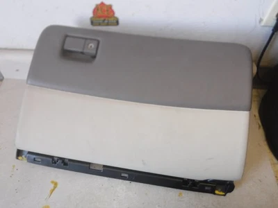 98-05 Lexus GS300 GS400 GS430 OEM Dash Glove Compartment Box Door IVORY Foto 1 de 4