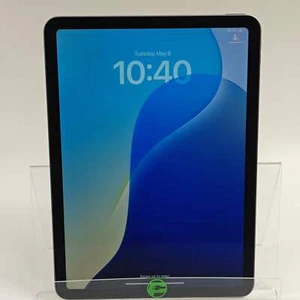 WiFi Only Apple iPad Air 5th Gen 256GB Space Gray - Picture 1 of 9