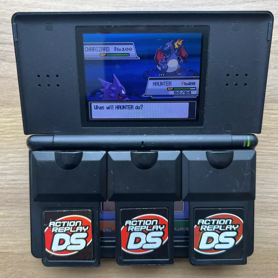 Action Replay DS 适用于任天堂 DS/Lite 升级 POKEMON CHEATS 已测试 见视频!! — 第 1/4 张图片
