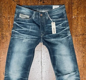 New DIESEL VIKER 880N Classic Straight Leg Dark Distressed Jeans 29/34 - Picture 1 of 7