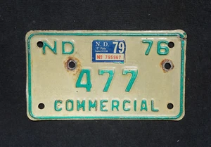 Placa de matrícula 1976-1979 North Dakota COMMERCIAL CARRIER # 477 tamaño de motocicleta - Imagen 1 de 3