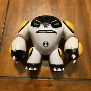 Ben 10 Cannonbolt Action Figure Playmates USED - Picture 1 of 6