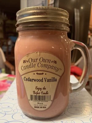 Tarro de albañil vainilla de madera de cedro vintage vela nuestra propia compañía hecha en EE. UU. raro Foto 1 de 4