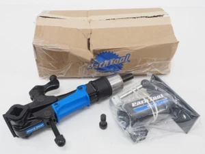 Park Tool PRS-4W-2 Deluxe Wall Mount Bicycle Repair Stand With 100-3D Clamp - Picture 1 of 5