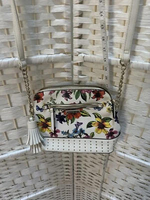 Bolso Bandolera Madden Girl Para Mujer Blanco con Hermoso Estampado Floral ~ Usado en Excelente Condición Foto 1 de 4