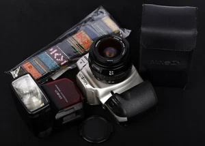 Minolta Alpha 303si Super 35mm Film AF SLR c/w AF 35-70mm f/4 Lens & 3500xi Kit - Picture 1 of 11
