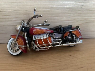 "Moto Harley Hog modelo a escala naranja con llamas Hot Wheels 6""" Foto 1 de 4