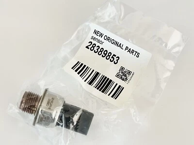 New Original Renault Nissan  Opel / Vauxhall Fuel rail Sensor 85PP73-01 28389853 - Image 1 of 4