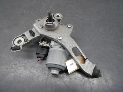 2016 Ford Focus 5dr 1.5TDCI Drivers Offside Front Wiper Motor - BOSCH - Image 1 of 4