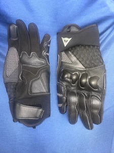 DAINESE guanti moto in pelle e tessuto Medium come nuovi - Foto 1 di 4