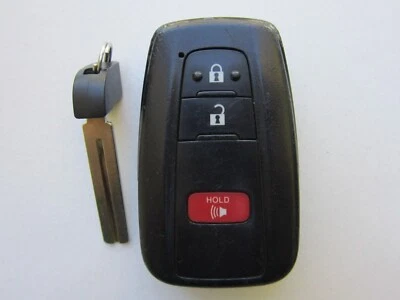 OEM 2021-2022 TOYOTA PRIUS УМНЫЙ КЛЮЧ БЕЗ КЛЮЧА ДИСТАНЦИОННЫЙ БРЕЛОК HYQ14FLA РАЗБЛОКИРОВАННЫЙ /ношеный - Изображение 1 из 4