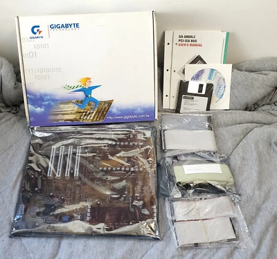 Gigabyte GA-686DL2 - NOS vintage dual Pentium II / III - 440LX ATX - DDR1 SDRAM - Image 1 of 4