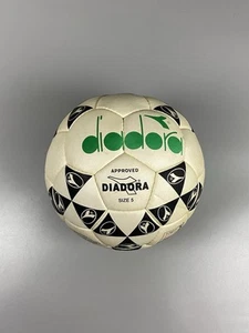 Pallone calcio Diadora ultra raro come un nuovo vintage anni 80-90 - Foto 1 di 7