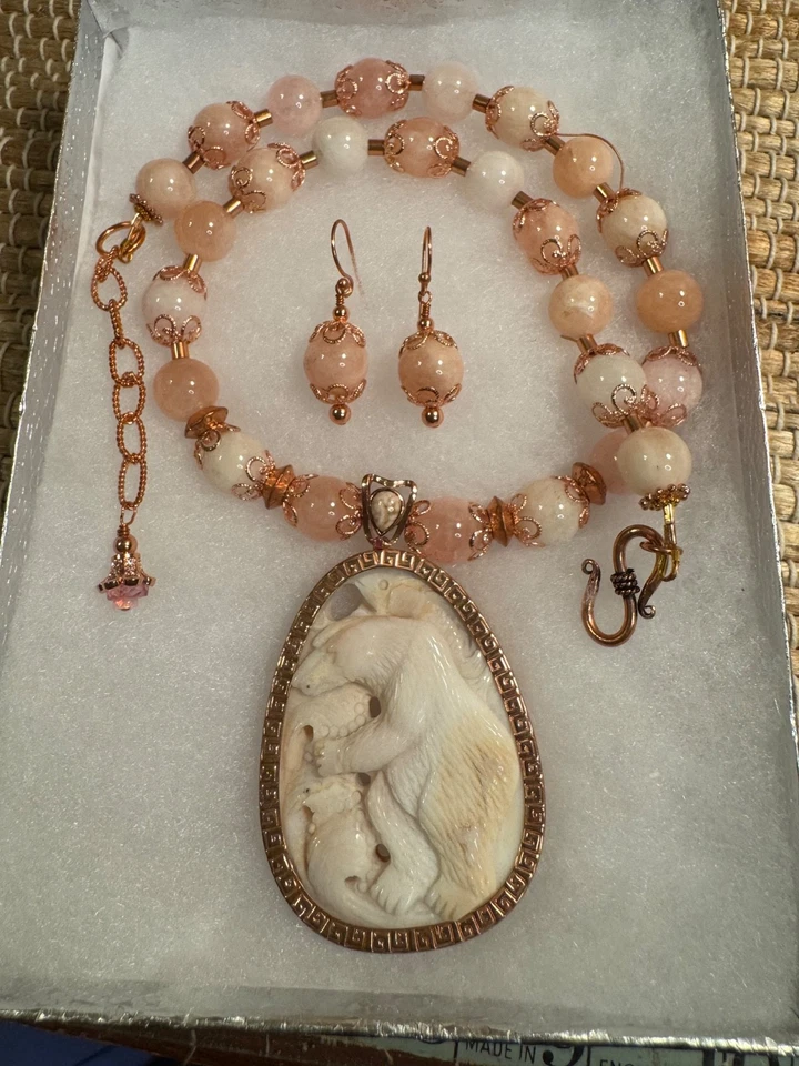 HAND MADE COPPER BEAR PENDANT NECKLACE &  EARRING  SET  IN COPPER WITH ROSE QRTZ - Image 1 of 1