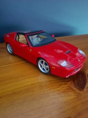 FERRARI SUPER AMERICA HOT WHEELS 1 /18 .PRICED TO SELL.. - Image 1 of 4