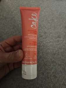 Kuchen Neu Erdbeere und Sahne Handcreme T11 - Bild 1 von 5