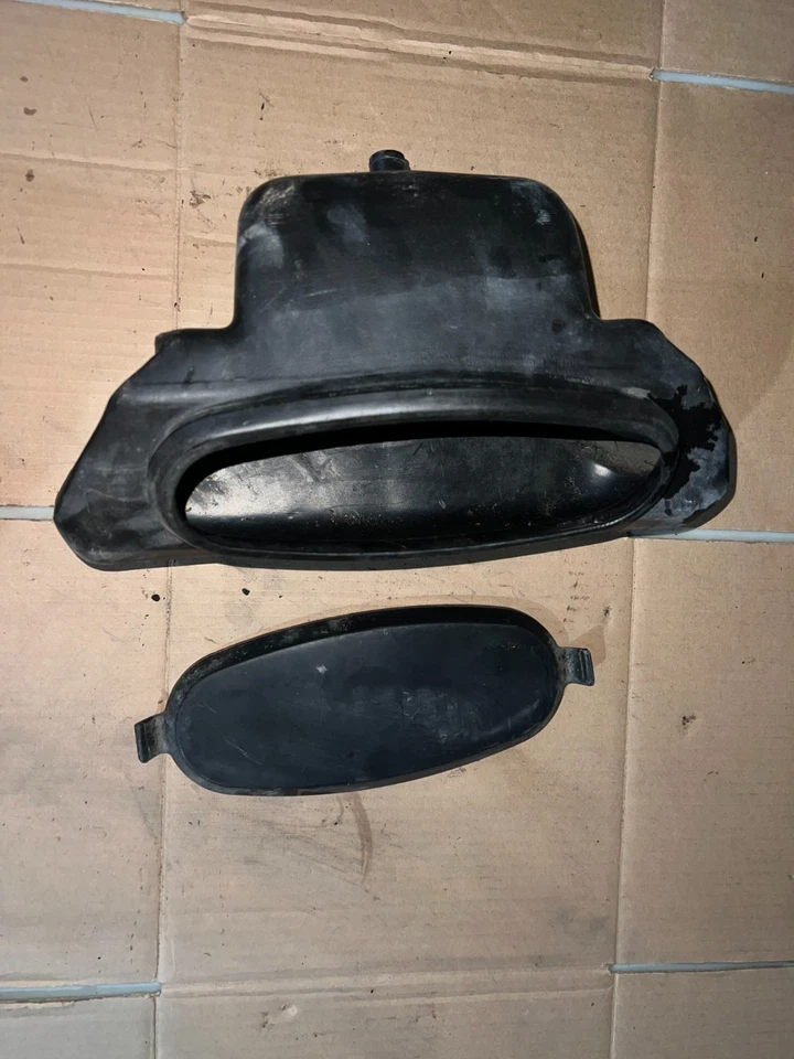 2000 Polaris Magnum 325 Rear Storage Compartment Tool Box Trunk OEM 5431786 - Image 1 of 3