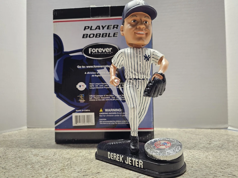 Derek Jeter New York Yankees MLB 2007 #'d FOCO Bobblehead Nuevo en caja  Foto 1 de 4