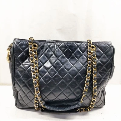 SIN TARIFA Bolso de Hombro Chanel Matelasse Piel de Cordero Negro 2886370 Foto 1 de 4