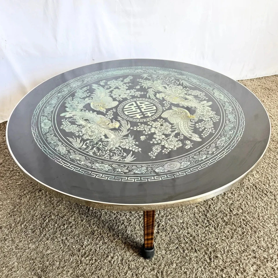 Mesa de centro plegable coreana vintage con incrustaciones de madreperla Foto 1 de 1