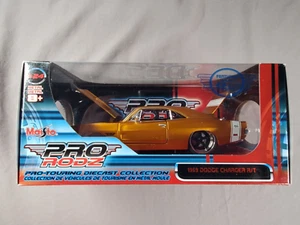 MAISTO 1:24 PRO RODZ 1969 DODGE CHARGER R/T ORANGE WHITE STRIPE VHTF NIB #31091 - Picture 1 of 3