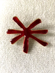 Vintage CECILE JEANNE Paris Runway Couture RED Enamel BROOCH Gold Tone Signed - Picture 1 of 8