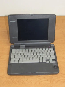 BROKEN Compaq Contura Aero 4/25 Vintage/Retro Laptop FOR PARTS OR REPAIR - Picture 1 of 11