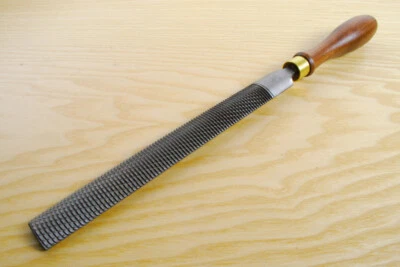 Iwasaki Japanese Carving File for Woodworking - Half Round - Various Lengths - Image 1 of 4