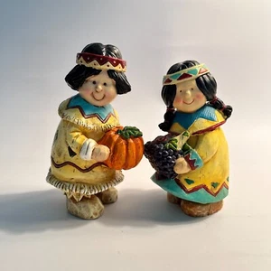 Lindas figuras niño/niña Acción de Gracias 5" - Imagen 1 de 4