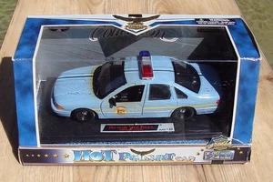 Modelo diecast Chevy Caprice 1/24 Hot Pursuit Delaware State Police - Imagen 1 de 7