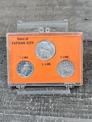 Coins Of Vatican City 3 Coin Set  1951 - 53 1 Lira 2 & 5 Lire Uncirculated - Image 1 of 2
