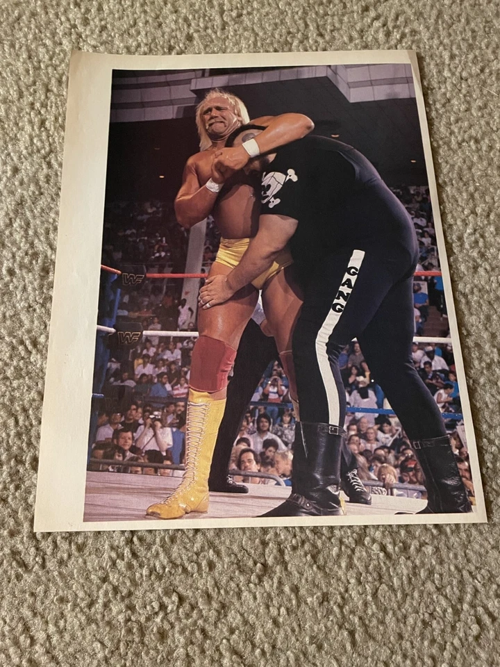Vintage HULK HOGAN vs ONE MAN GANG WWF Wrestling Pinup Photo Clipping 1988 1980s - Image 1 of 1