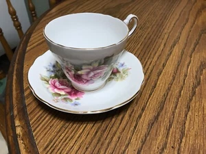 Regency England Cup & Saucer, pink & blue flowers - Picture 1 of 4