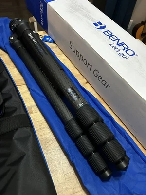 BENRO TMA48CXL MACH 3 CARBON FIBER TRIPOD EXTRA LONG HEAVY DUTY TWIST LOCKS - Image 1 of 4
