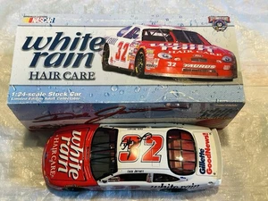 ¡¡¡Coche NASCAR 1/24 1998 WHITE RAIN FIRMADO POR DALE JARRETT!!!! - Imagen 1 de 5