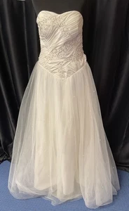 Wedding Dress Size 14 Ivory Strapless Lace Detail - #OCC 50 - Picture 1 of 10