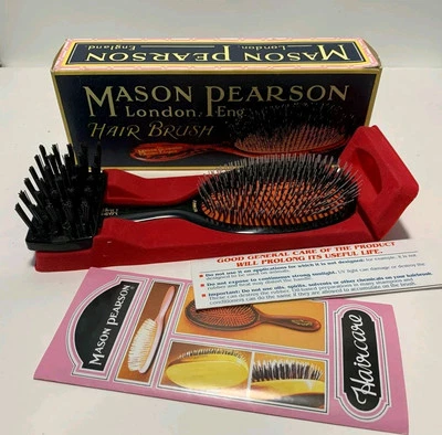 NUEVO Cepillo de pelo Mason Pearson Junior BN2 tamaño mediano cerdas y nailon rubí oscuro Foto 1 de 4