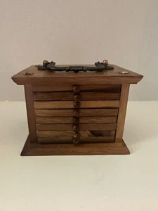 Vintage Holz und Kork Untersetzer Set mit Metallgriff Holzhalter mit Schubladen MCM - Bild 1 von 8