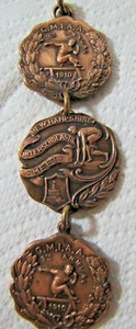 1910 1st Place RELAY RACE GMIAA NEW HAMPSHIRE Sports Award Medallion ROBBINS D&C - Picture 1 of 9