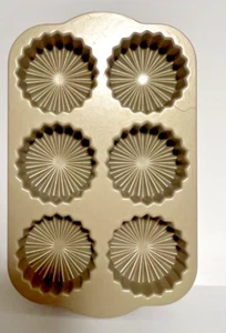 Nordic Ware Gold Brillance Bundtlette Pan 6 openings 3 cups-7  Liter Aluminum - Picture 1 of 8