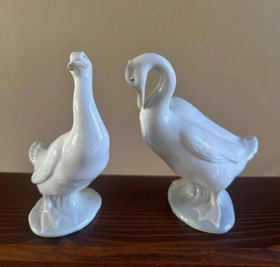 复古雅致天鹅雕像瓷鹅鸭白色西班牙制造 2 件套 — 第 1/4 张图片