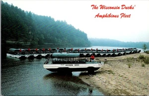 Postal de la flota anfibia de los patos de Wisconsin - Imagen 1 de 2