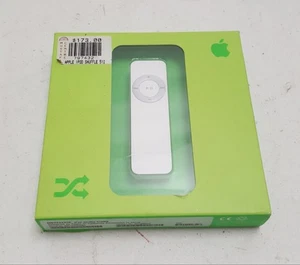 Apple iPod Shuffle 1st Gen 512MB White Boxed Vintage MP3 Player, Complete in Box - Picture 1 of 8