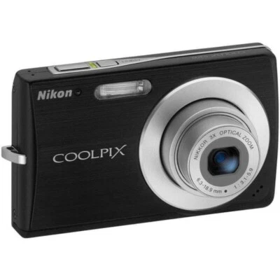 Nikon COOLPIX S200 CCD Digital Camera,Black,7.1MP 3x optical zoom,Face Detection - Image 1 of 4